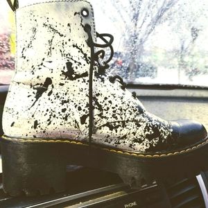 Doc Martens / Dr Marten Combat Boots
